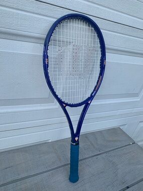 Wilson Graphite Aggressor 95 High Beam Series Tennis Racquet